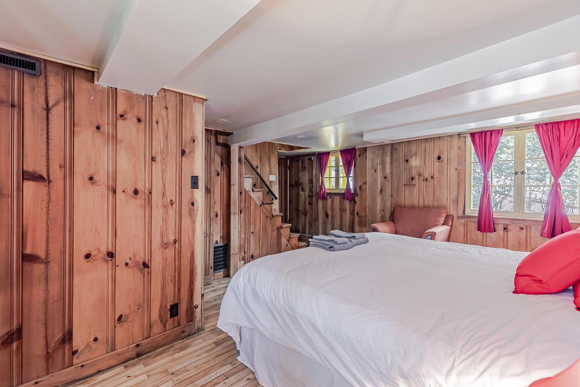 Auberge Spa & Beaux Reves Sainte-Adele Exterior photo